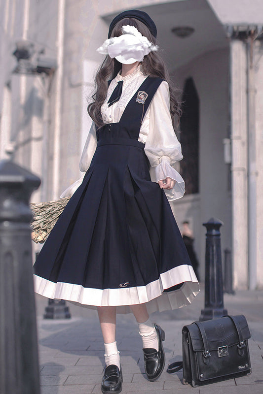 Classic Vintage Dress with a Flattering Fit