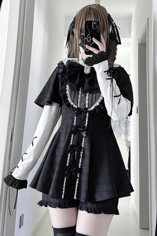 Casually Elegant Dress with a Refined Edge