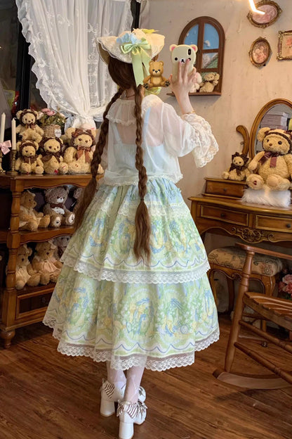 Finely Styled Dress with a Classic Vintage Look