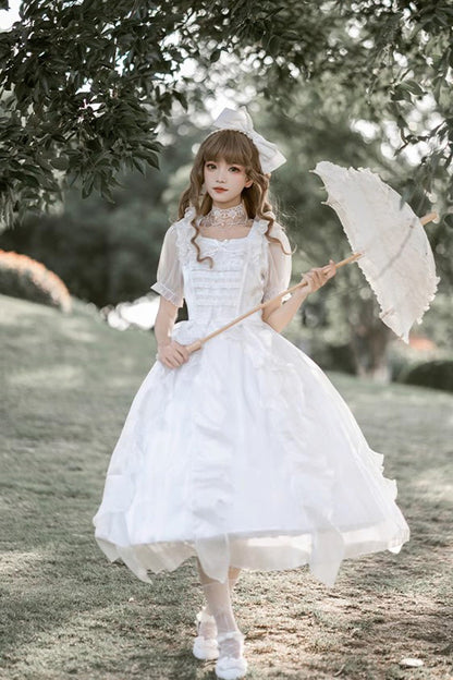 Vintage Style Dress with a Modern Fit