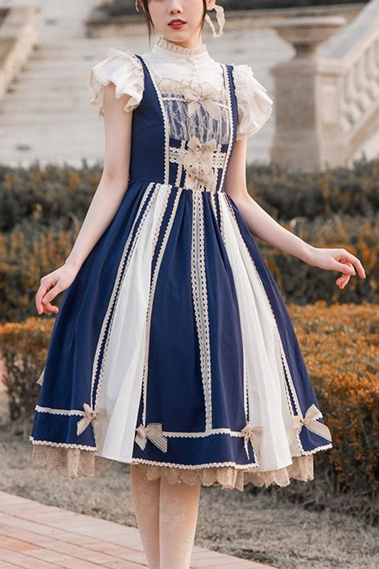 Finely Styled Dress with a Classic Vintage Look