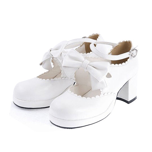 Effortlessly Elegant Shoes with a Timeless Design