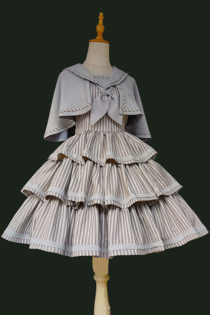 Finely Styled Dress with a Classic Vintage Look