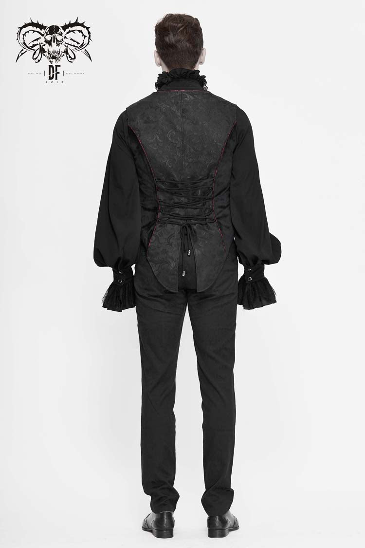 Finely Styled Coat with a Classic Vintage Look