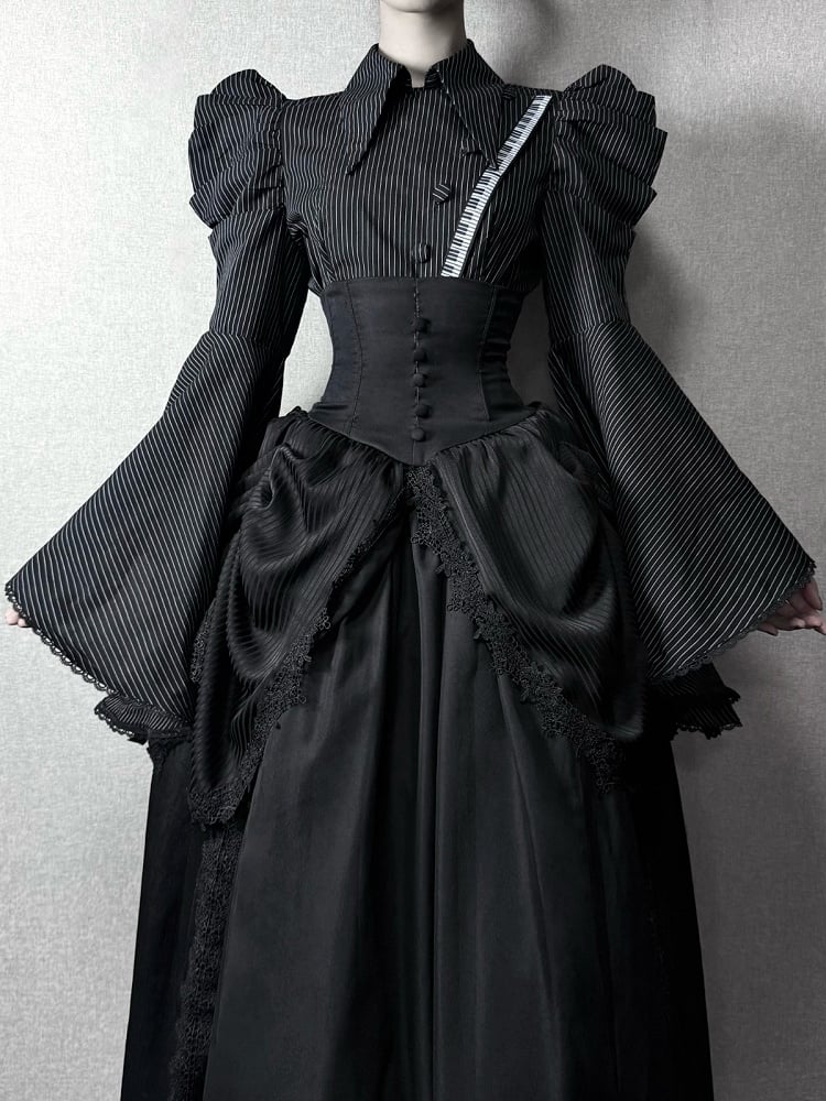 [pre-order Deadline: April 13] Piano Stripe Gothic Lolita Volume Puff Flare Sleeve Shirt Type A/b