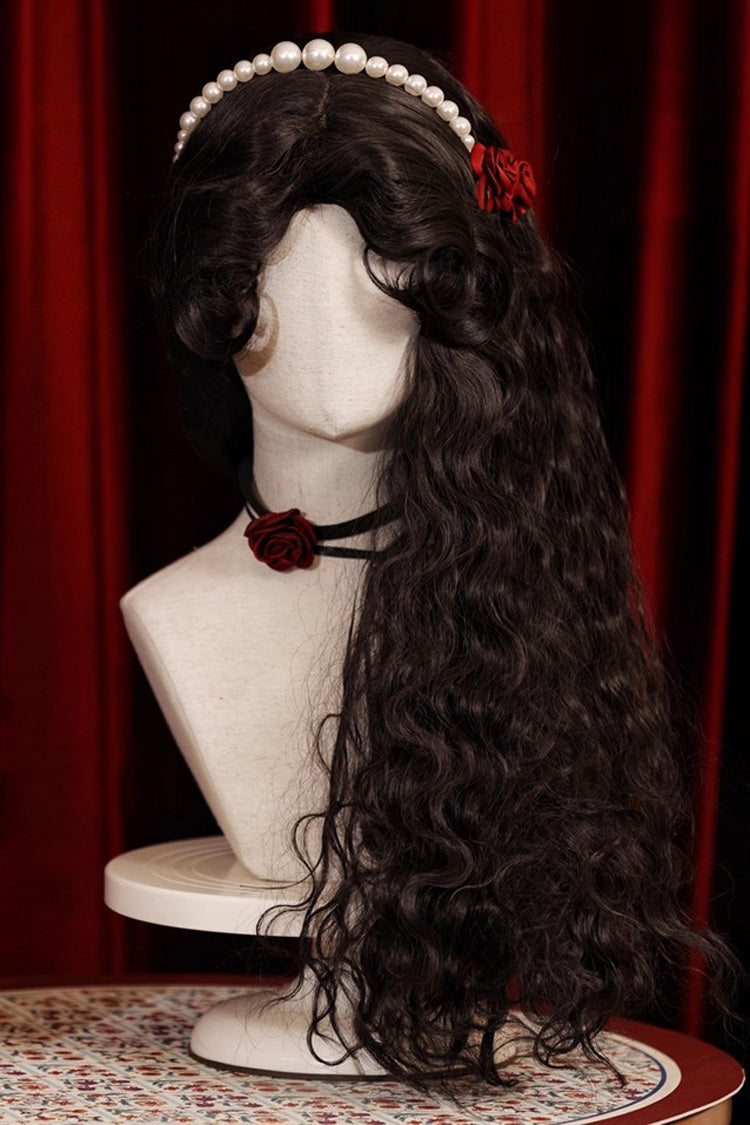 Subtly Elegant Garment with a Refined Vintage Look