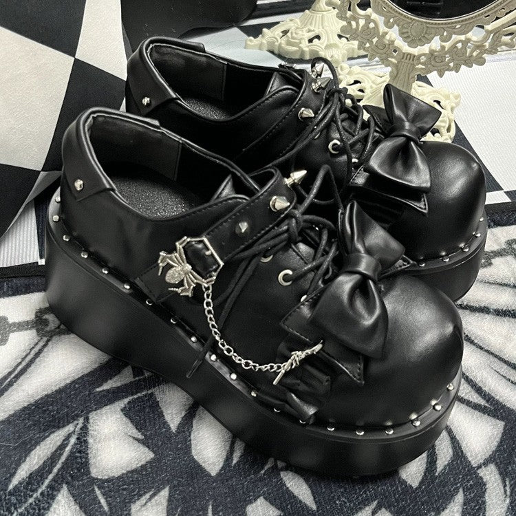 Beautifully Finished Shoes in a Timeless Design