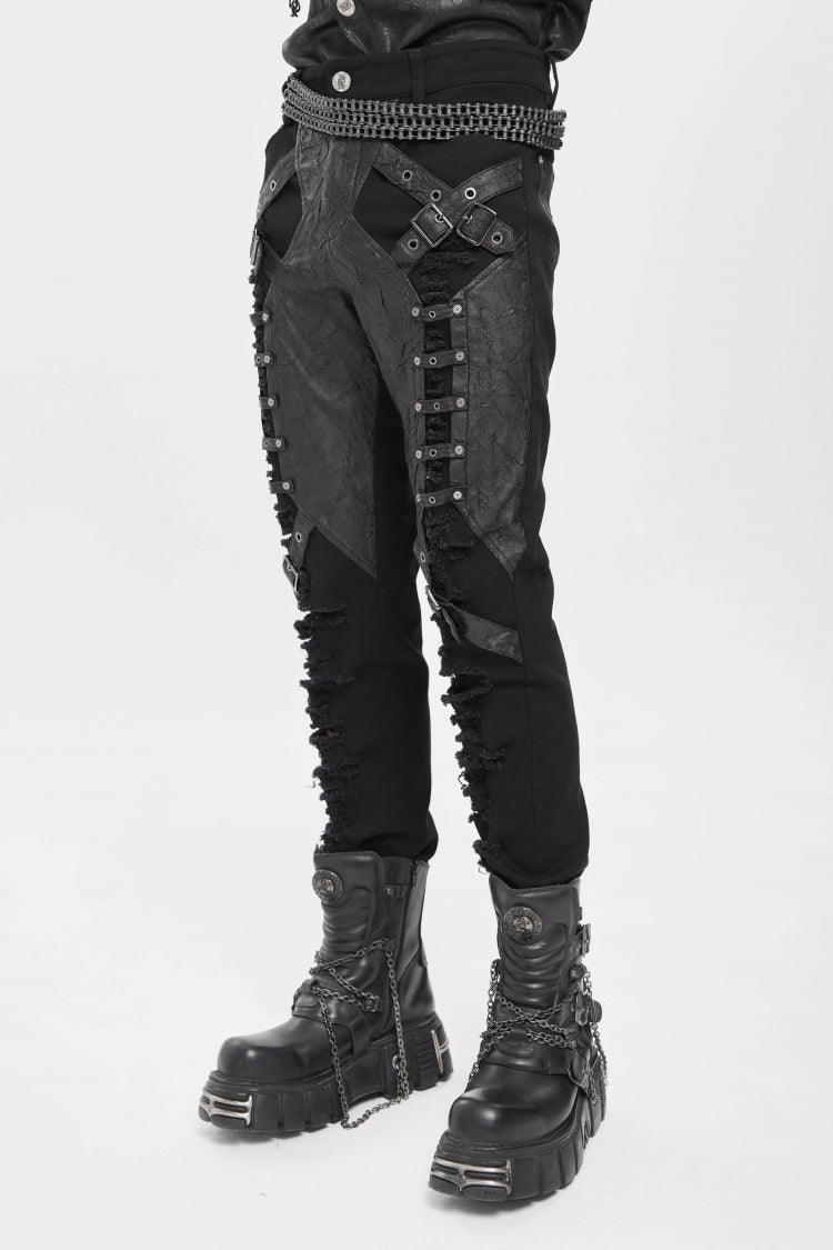Thoughtfully Designed Pants in a Timeless Style