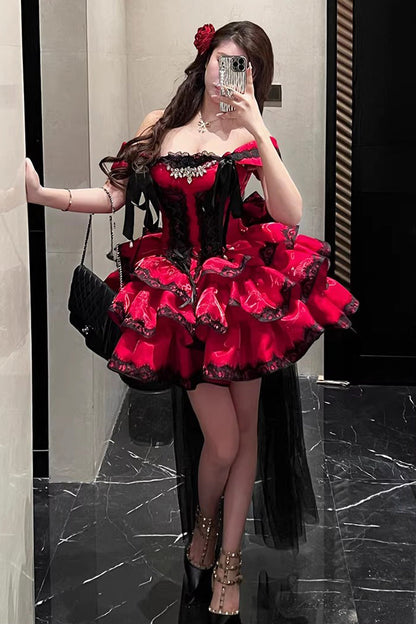 Beautifully Crafted Dress in a Classic Style