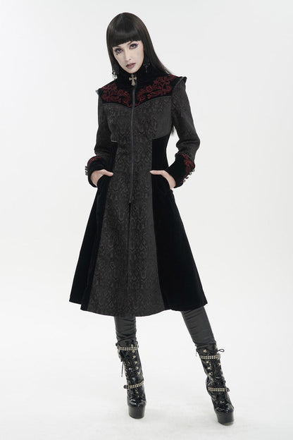 Finely Styled Coat with a Classic Vintage Look