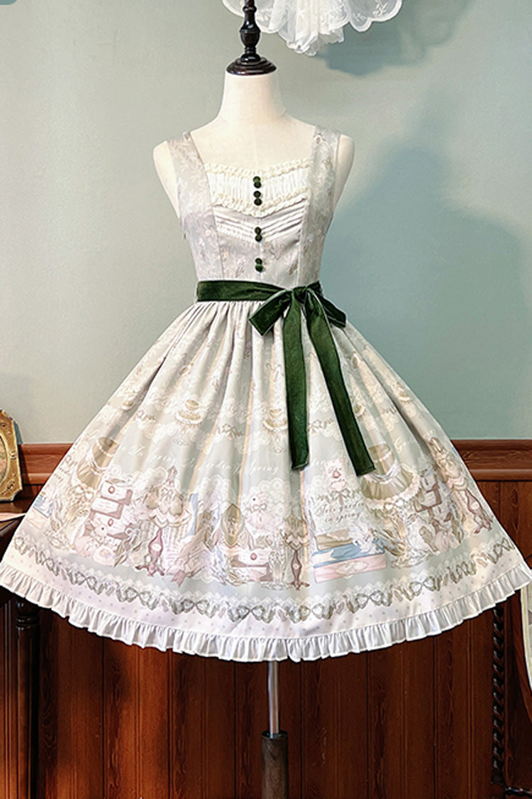 Finely Styled Dress with a Classic Vintage Look