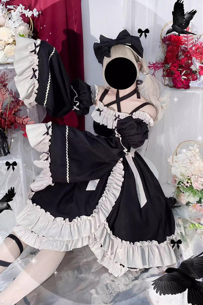 Subtly Elegant Dress with a Refined Vintage Look