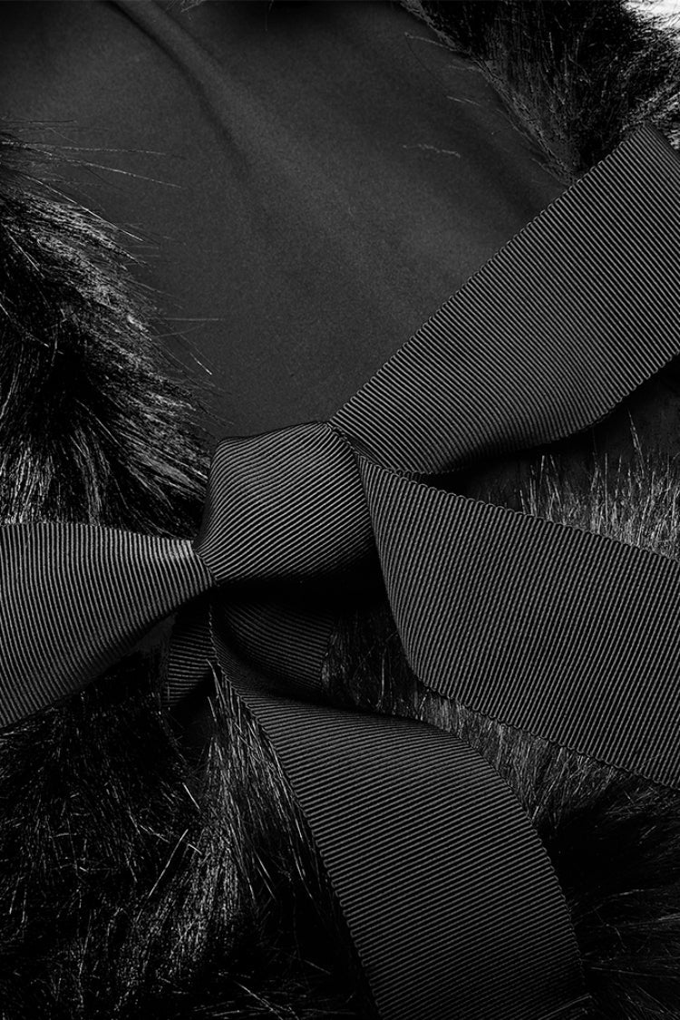 Effortlessly Elegant Coat with a Timeless Design