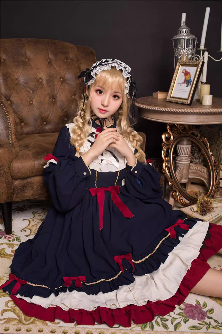 Subtly Elegant Dress with a Refined Vintage Look