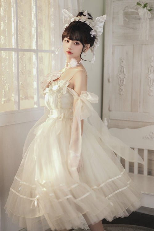 Beautifully Crafted Dress in a Classic Style