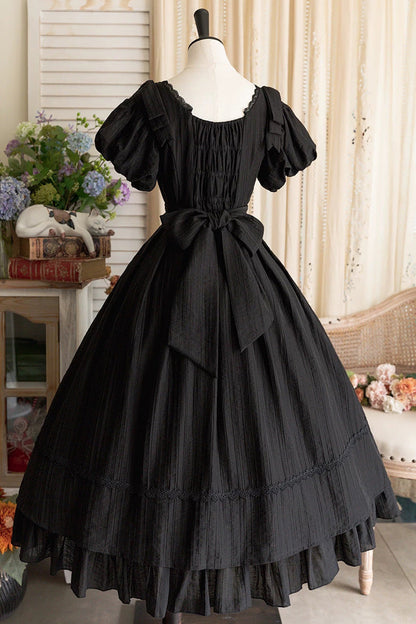 Classic Designed Dress in a Timeless Cut