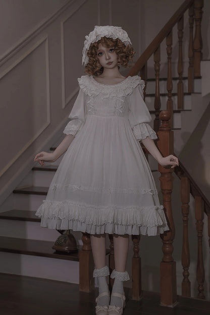Sophisticated Dress with a Clean Classic Look