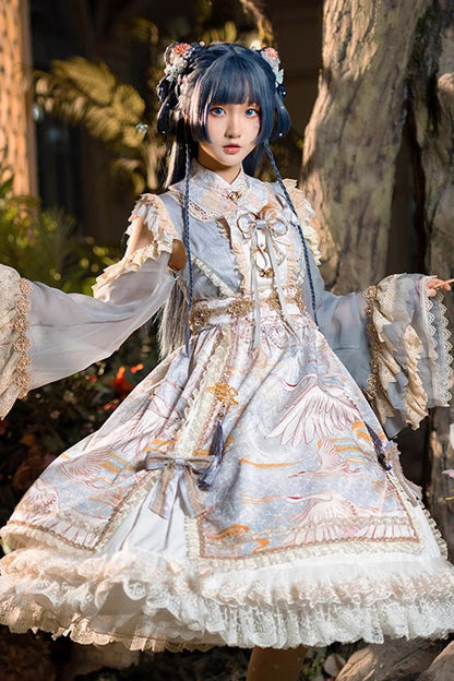 Subtly Elegant Dress with a Refined Vintage Look