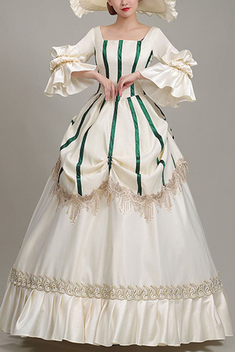 Finely Styled Dress with a Classic Vintage Look