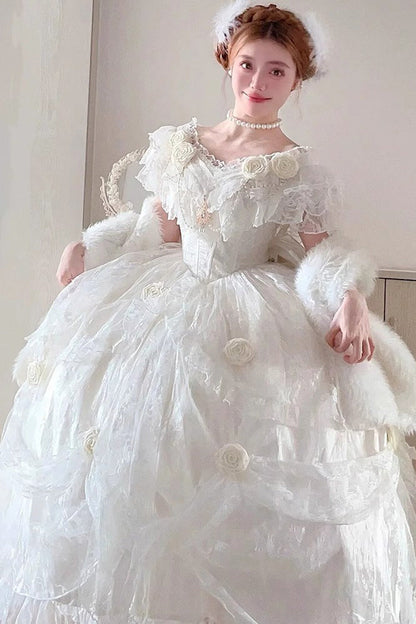 Classic Vintage Dress with a Flattering Fit