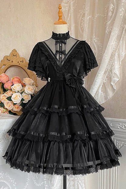 Finely Styled Dress with a Classic Vintage Look