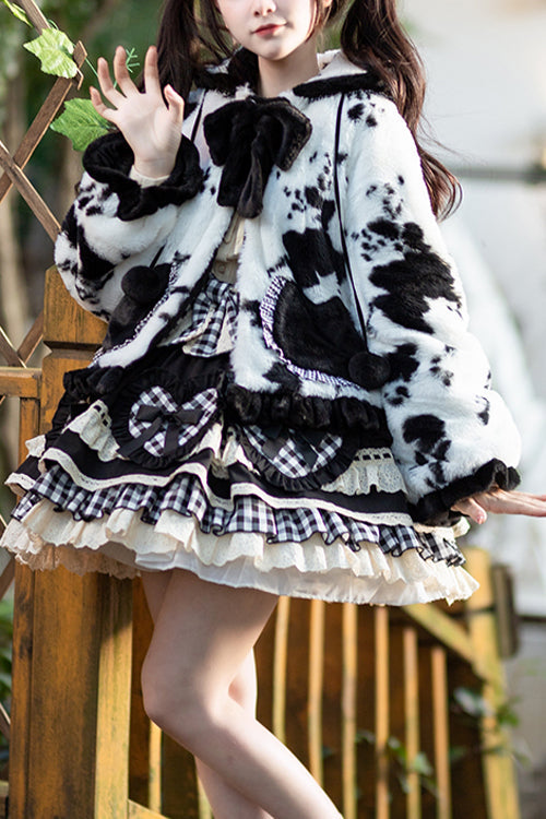 Beautifully Finished Coat in a Timeless Design