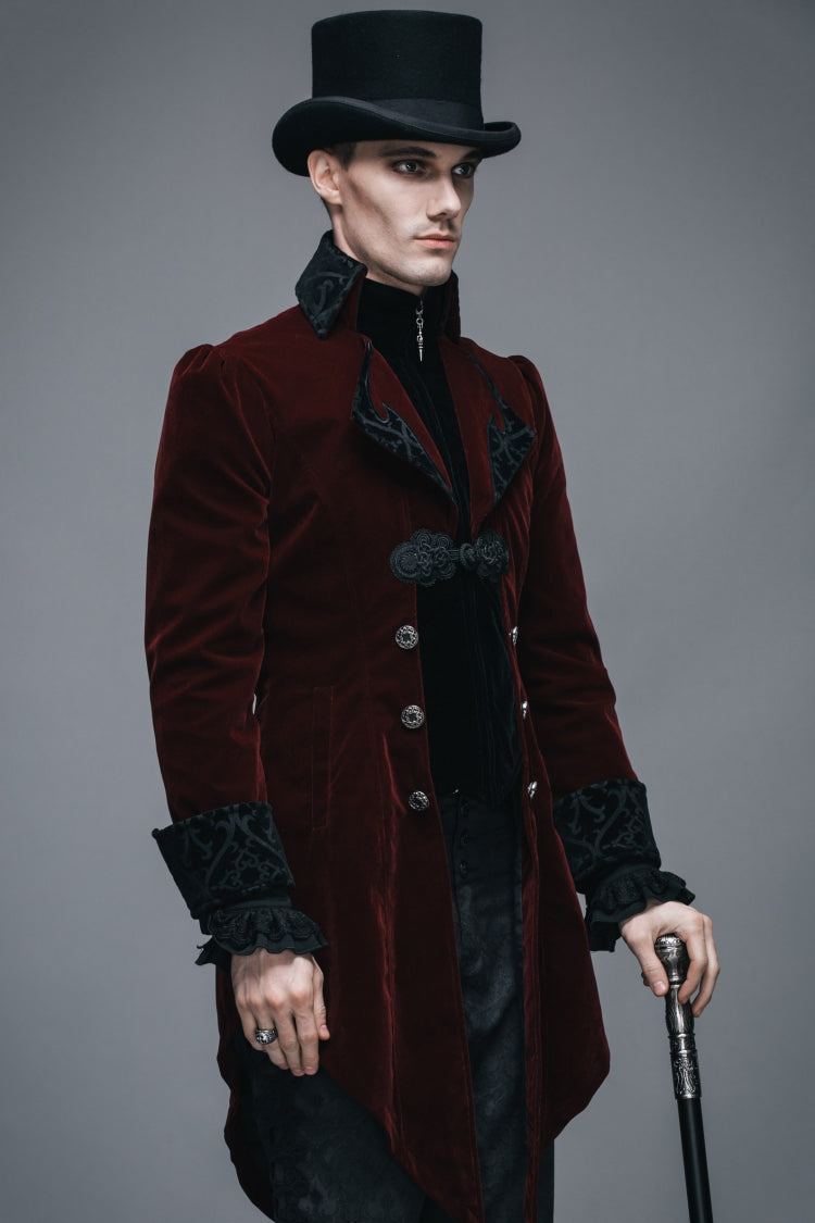 Beautifully Finished Coat in a Timeless Design