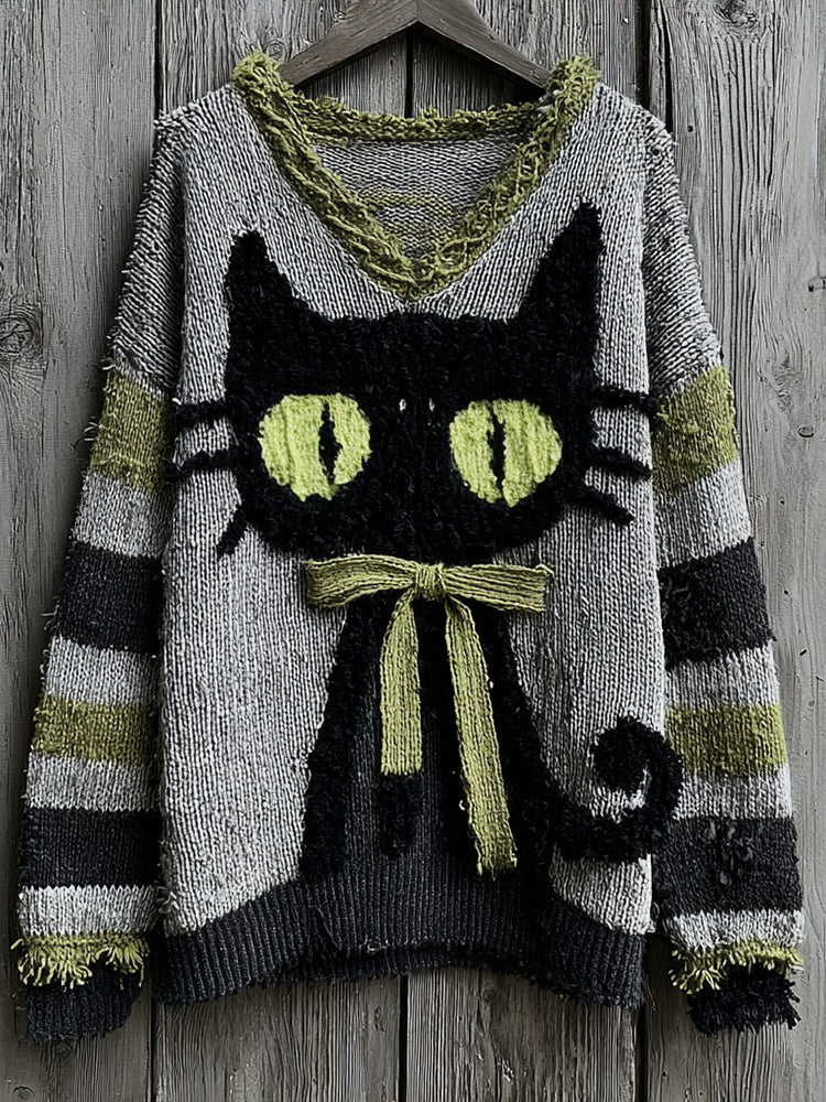 Subtly Elegant Sweater with a Refined Vintage Look