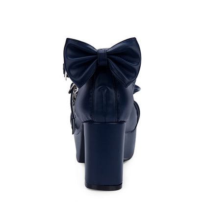 Effortlessly Elegant Shoes with a Timeless Design