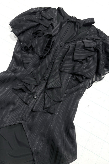 Sophisticated Blouse with a Clean Classic Look