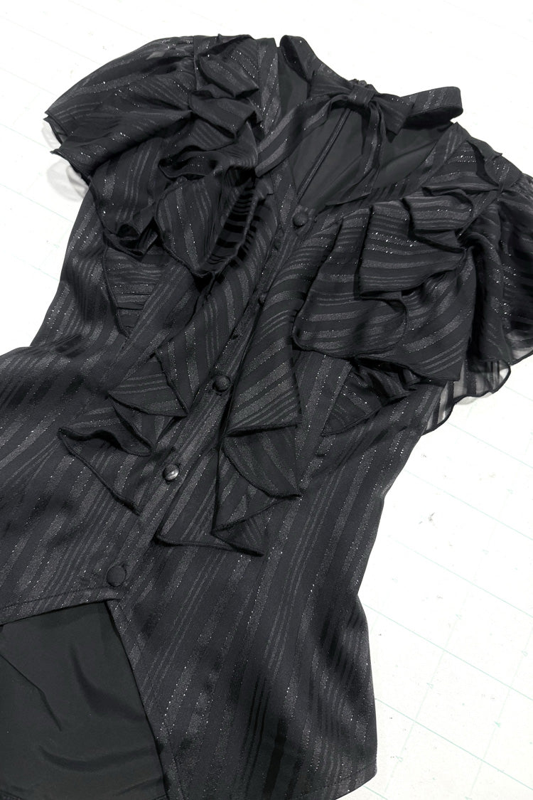 Sophisticated Blouse with a Clean Classic Look