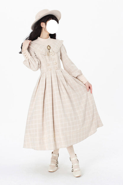 Beautifully Crafted Dress in a Classic Style