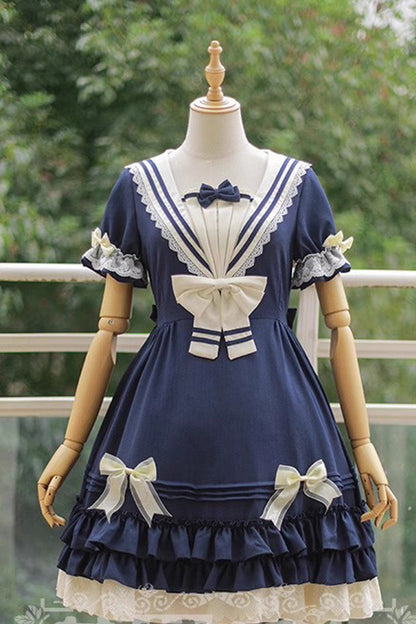 Beautifully Finished Dress in a Timeless Design