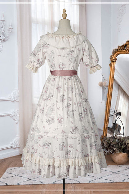 Subtly Elegant Dress with a Refined Vintage Look