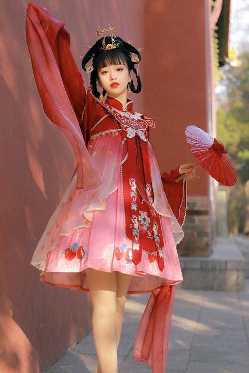 Beautifully Crafted Dress in a Classic Style