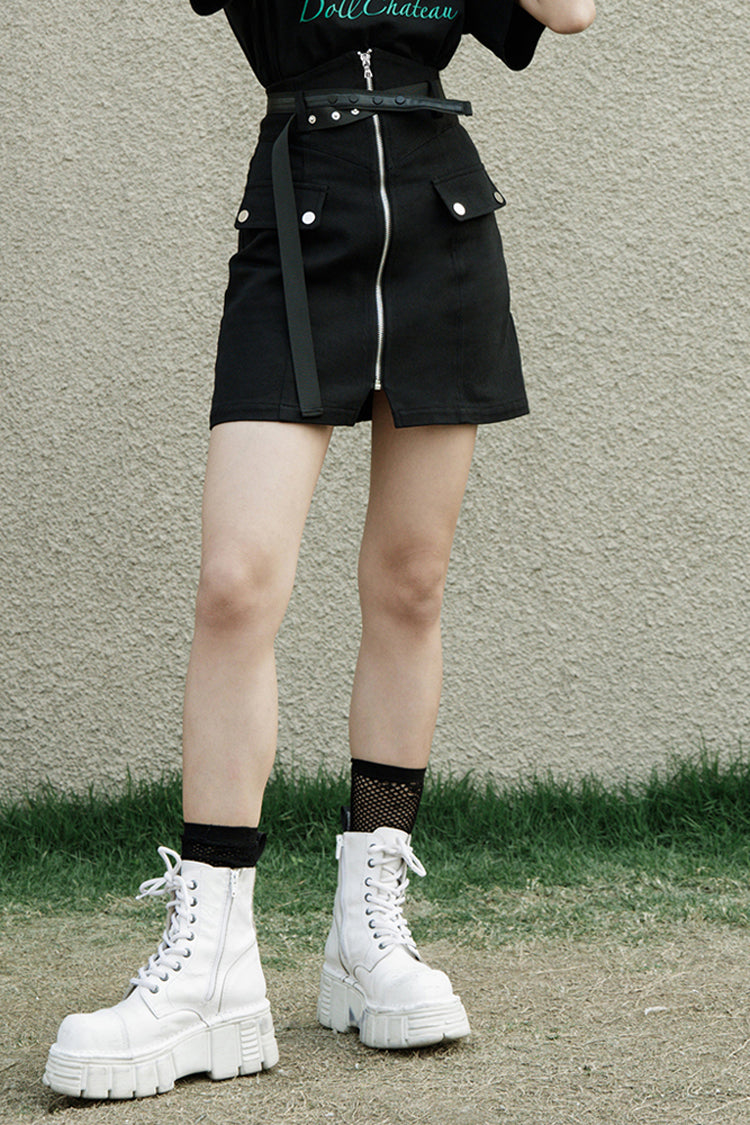 Sophisticated Garment with a Clean Classic Look
