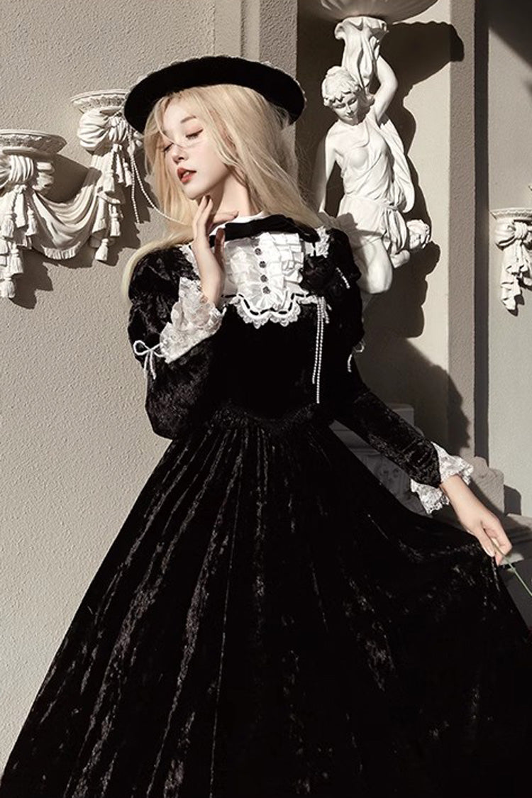 Sophisticated Dress with a Clean Classic Look