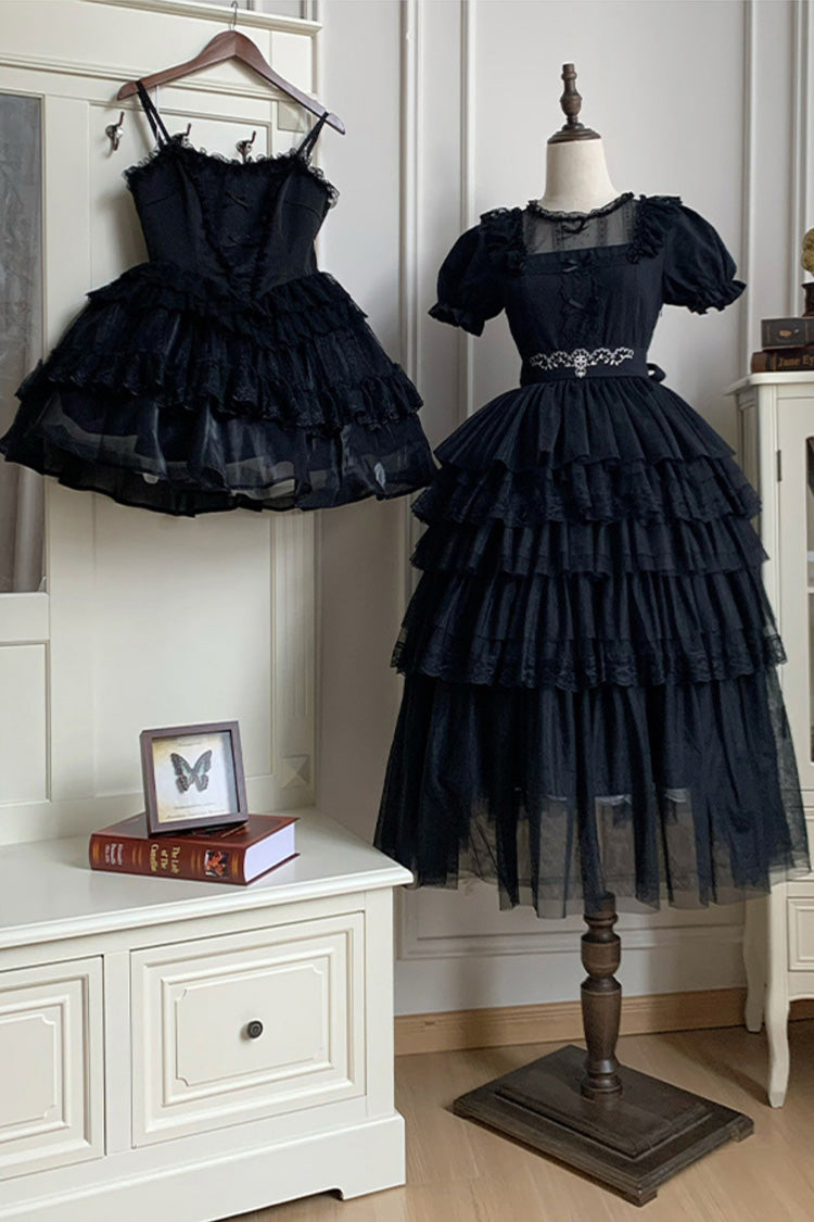 Finely Styled Dress with a Classic Vintage Look