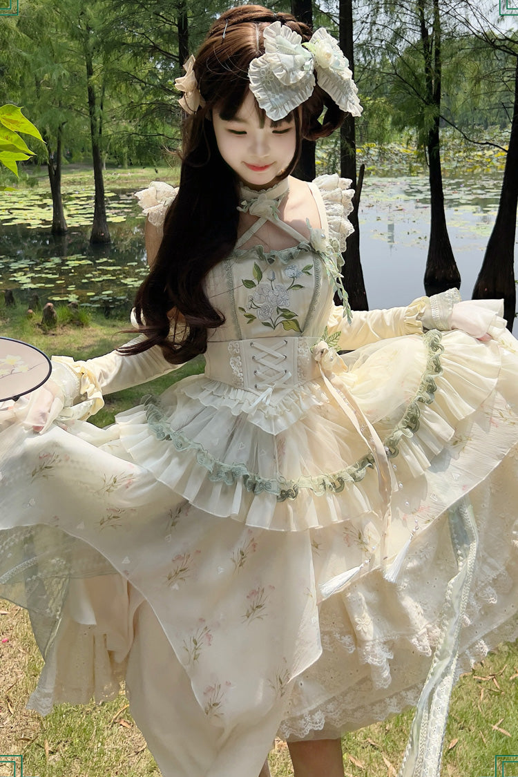 Finely Styled Dress with a Classic Vintage Look