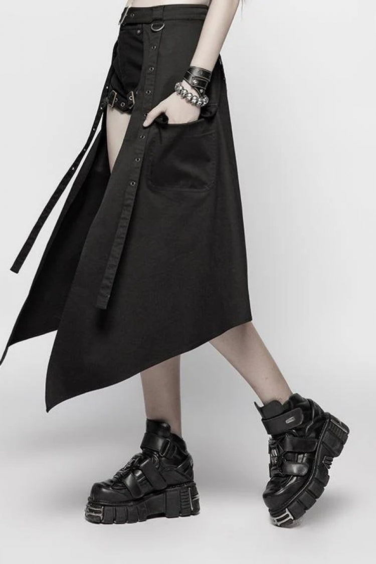 Casually Elegant Garment with a Refined Edge