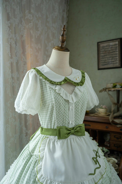 Beautifully Crafted Dress in a Classic Style