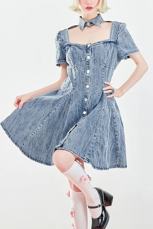 Subtly Elegant Dress with a Refined Vintage Look