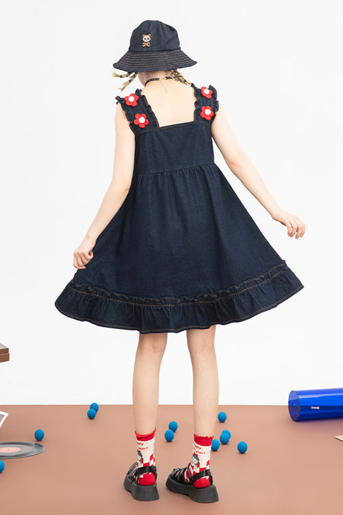 Finely Styled Dress with a Classic Vintage Look