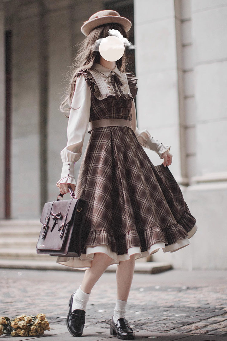 Subtly Elegant Dress with a Refined Vintage Look