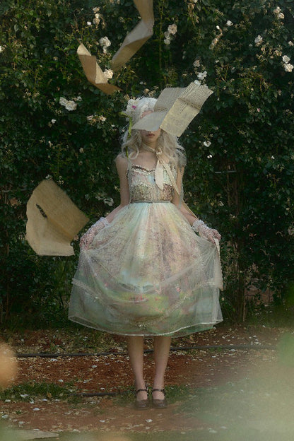 Subtly Elegant Dress with a Refined Vintage Look