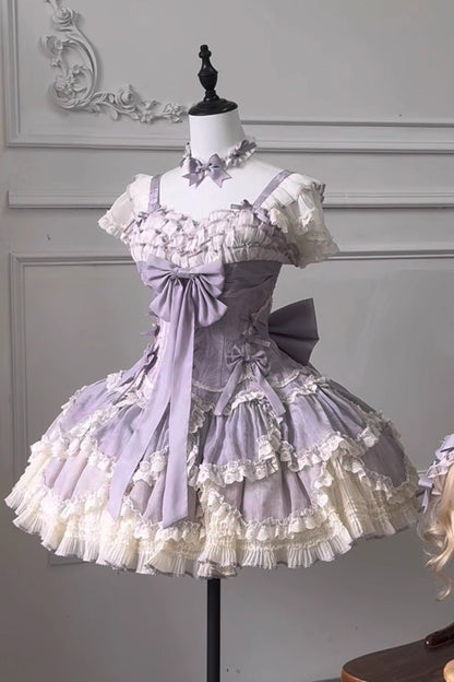 Subtly Elegant Dress with a Refined Vintage Look