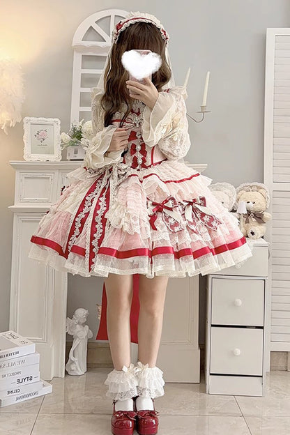 Finely Styled Dress with a Classic Vintage Look
