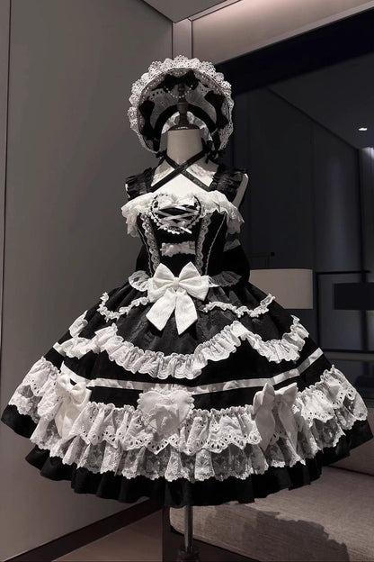 Beautifully Crafted Dress in a Classic Style