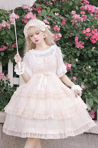 Finely Styled Dress with a Classic Vintage Look
