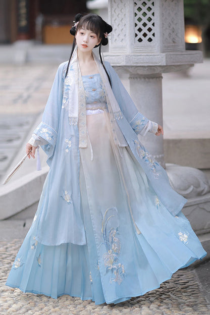 Classic Designed Dress in a Timeless Cut